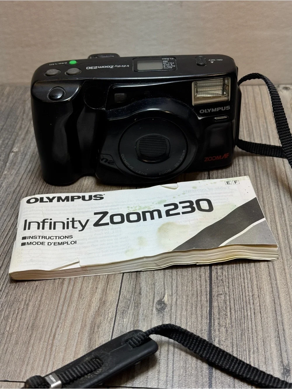 Vtg Olympus Infinity Zoom 230 35mm Point & Shoot Film Camera With Manual Working